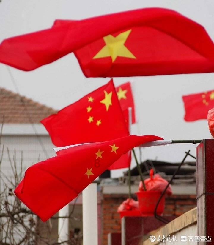 此男怎么样。好看不好看。